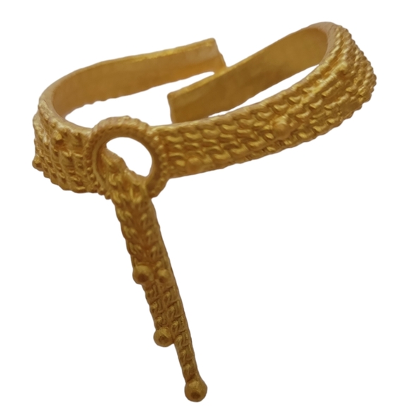 LOL Surprise! OMG Series 1 Royal Bee Clothes Lot Jacket Pants Belt  Mag Handbag - Picture 4 of 10